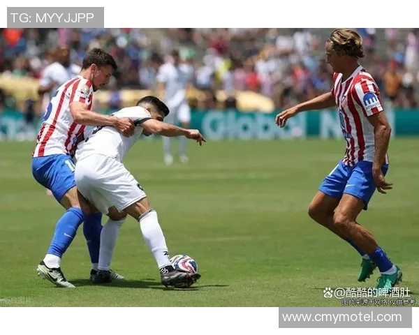 世界杯激战皇马与马竞平局绝杀瞬间引发争议判罚全场沸腾