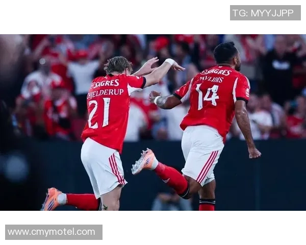 德甲焦点战：本菲卡与波尔图激战成平局乌龙球引发全场热议