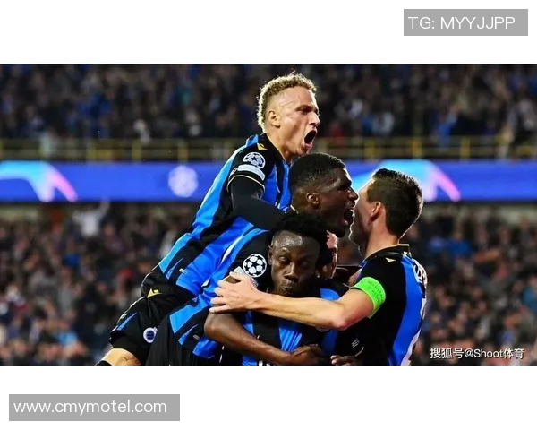 友谊赛精彩对决里昂与本菲卡战成平局引发全场热烈反响 友谊赛精彩对决里昂与本菲卡战成平局引发全场热烈反响