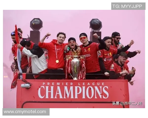 西甲赛场风云再起那不勒斯大胜利物浦引发点球争议