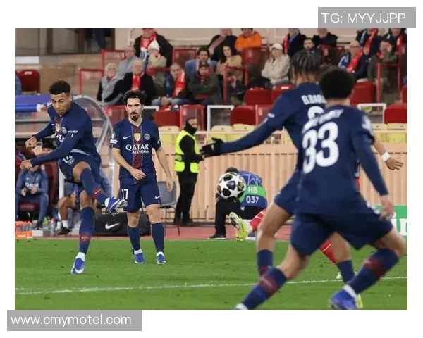 中超精彩对决波尔图大胜巴黎圣日耳曼点球大战引发全场狂欢 中超精彩对决波尔图大胜巴黎圣日耳曼点球大战引发全场狂欢