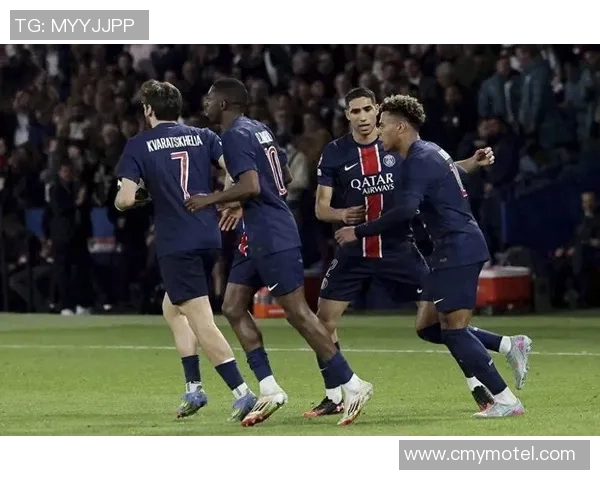 中超精彩对决波尔图与巴黎圣日耳曼战成平局补时进球引发全场狂欢