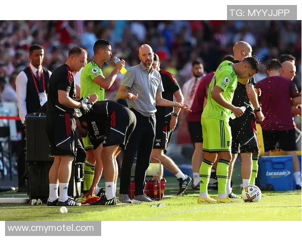 英超精彩对决曼联主场大胜尤文图斯帽子戏法点燃全场激情
