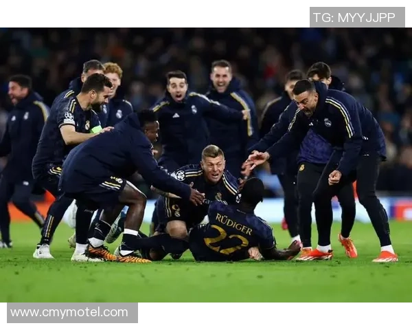 欧冠大战：皇马狂胜拜仁五球横扫全场引发热烈反响