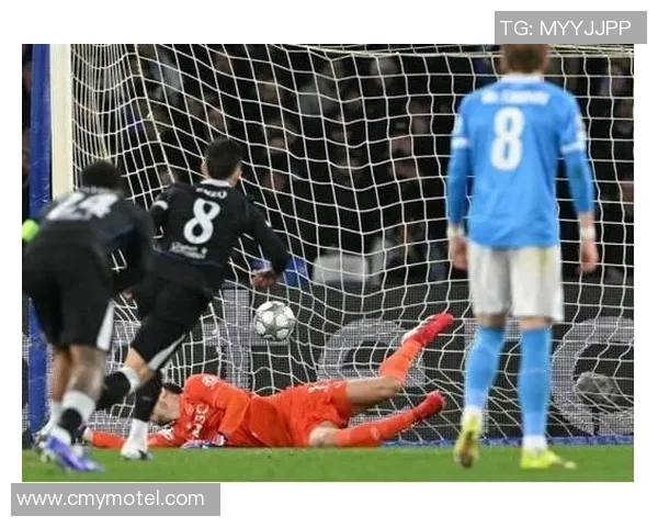 英超精彩对决切尔西大胜那不勒斯神奇扑救瞬间引发全场欢呼
