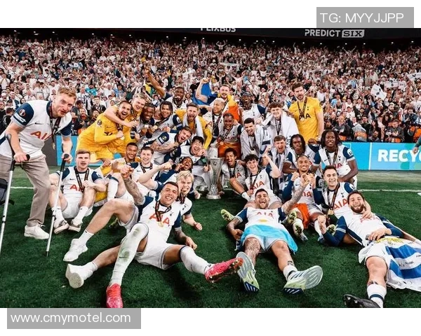 西甲热刺与AC米兰激战成平补时进球引爆全场激情瞬间回顾 西甲热刺与AC米兰激战成平补时进球引爆全场激情瞬间回顾