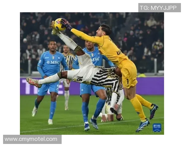 那不勒斯狂胜尤文图斯五球大捷足总杯赛场引发热烈反响 那不勒斯狂胜尤文图斯五球大捷足总杯赛场引发热烈反响